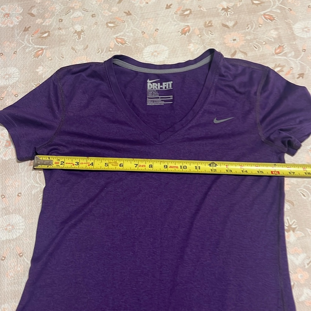 Nike Women's Purple Dri-FIT‎ V-Neck Top - Picture 3 of 7